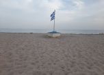 Кафенетата махат чадърите и шезлонгите от плажа, протестът на гърците победи
