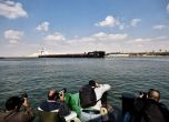 Буксир на Суецкия канал е потънал след сблъсък с танкер