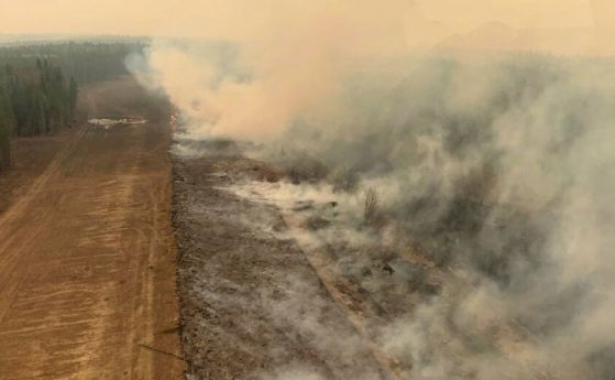 Пожарите в Канада се разрастват, евакуират още хиляди хора