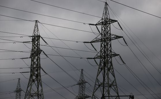 КЕВР против свободния пазар на тока от 1 януари, прогнозира рязък скок