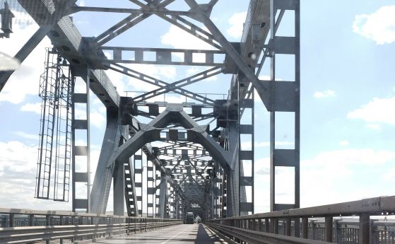 От понеделник до четвъртък Дунав мост при Русе ще бъде затварян за 4 часа дневно