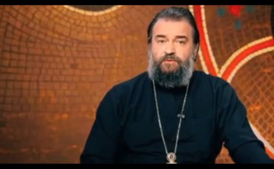 Руски свещеник предложи армията да проведе мобилизация в нощните клубове на Москва