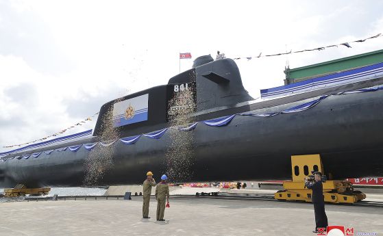 Северна Корея пусна на вода първата си тактическа ядрена подводница