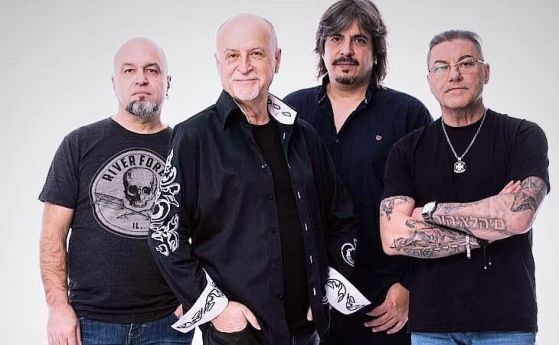 Група Сигнал празнува 45 години с 45 артисти на сцената