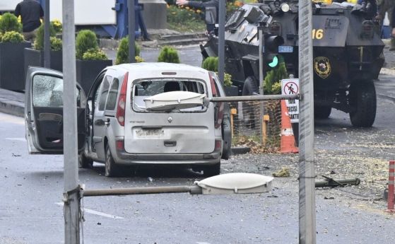 Самоубийствен атентат в Анкара, взрив и стрелба в центъра на турската столица