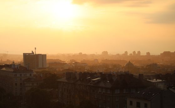 Слънчево утро в София