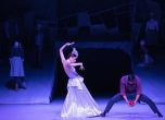 Балет Арабеск танцува техните Снежната кралица и Лешникотрошачката през декември