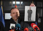 Вътрешният министър показва снимка на арестувания в Турция Люпчо Палевски