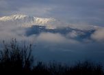 Облаци и валежи от сняг на места в Западна България