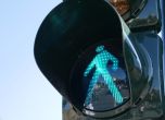 Светофар падна върху микробус в Пазарджик