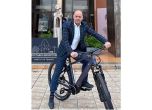 Български смарт велосипед е любимо превозно средство на кмета на Пловдив