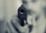 Служител на Министерството на земеделието заплаши жена с пистолет