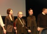 Цветана Манева получи ''Златен век'' с огърлие на сцената