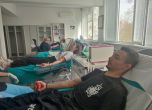 Добро дело преди бала - абитуриенти в Бургас даряват кръв