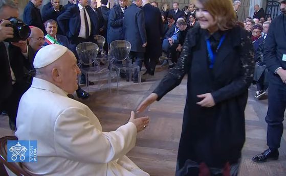 Папа Франциск се срещна с комисаря на българския павилион на Биеналето във Венеция д-р Надежда Джакова