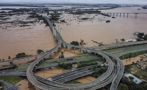 Тежки наводнения в Бразилия. Десетки са жертвите