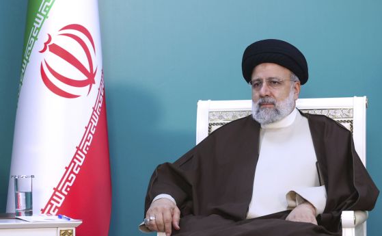 Какво следва за Иран след смъртта на президента Раиси