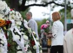 Бившият кмет поднесе цветя на паметника на Кирил и Методий