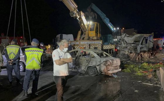 10 загинали и 39 ранени при тежка катастрофа в Турция