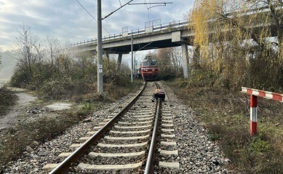 Влакове закъсняват заради компютърен проблем на гарата в София. И по други причини