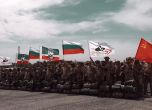 Кадиров пусна видео как брадати чеченци заминават за Украйна със знаме, което изглежда като българско