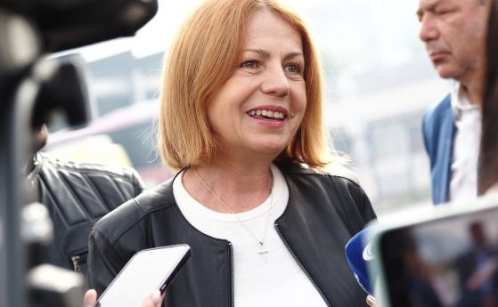 Бившият кмет на София Йорданка Фандъкова отговори за безплатните карти за паркиране на ПП-ДБ