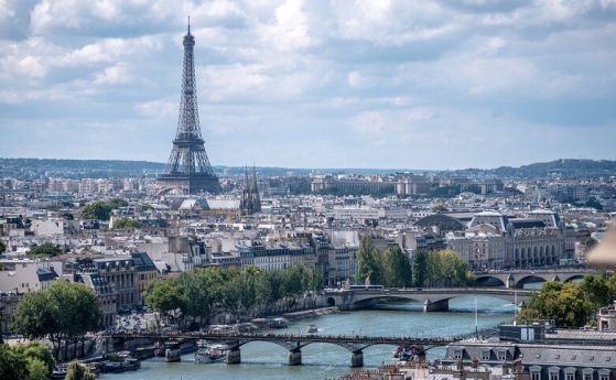 Френската столица Париж.
