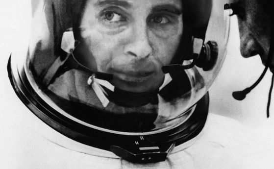 Бил Андерс от Аполо 8