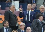 Унгарският премиер Виктор Орбан в дружески разговор с президента на УЕФА