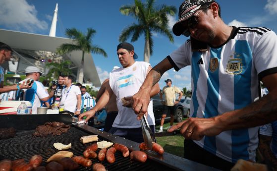 Аржентинските фенове можеха да се наслаждават на традиционното барбекю, доволни от изявите на своите любимци