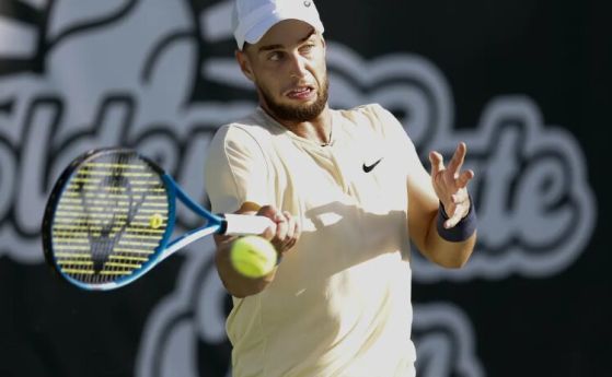 Адриан Андреев