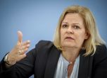 Германският министър на вътрешните работи Нанси Фезер