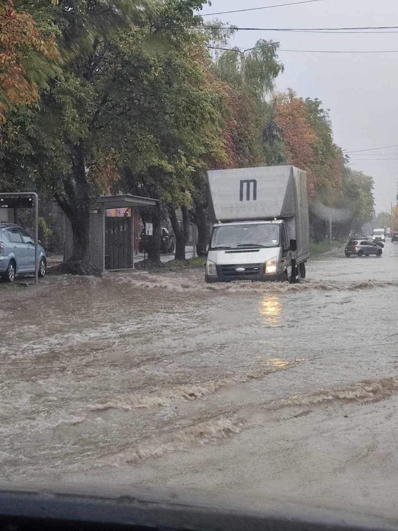 Наводнена улица