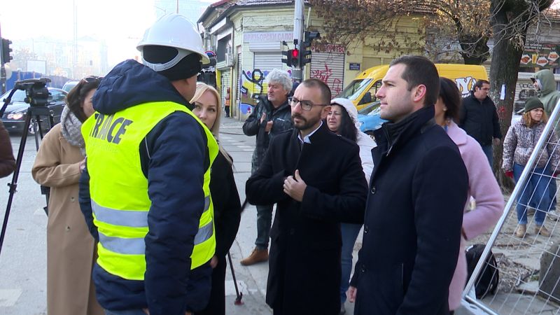 Хората искат по-тесни пътни платна и по-широки тротоари, обявиха съветници от ГЕРБ