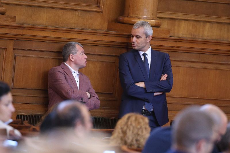 Тошко Йорданов и Костадин Костадинов в старата сграда на Народното събрание