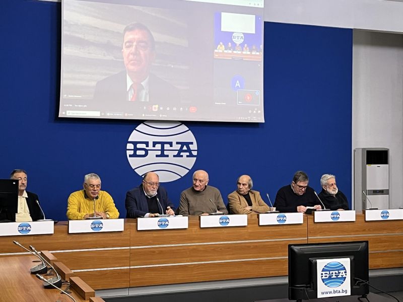 Участници в Кръглата маса се събраха в БТА 35 години след първото заседание