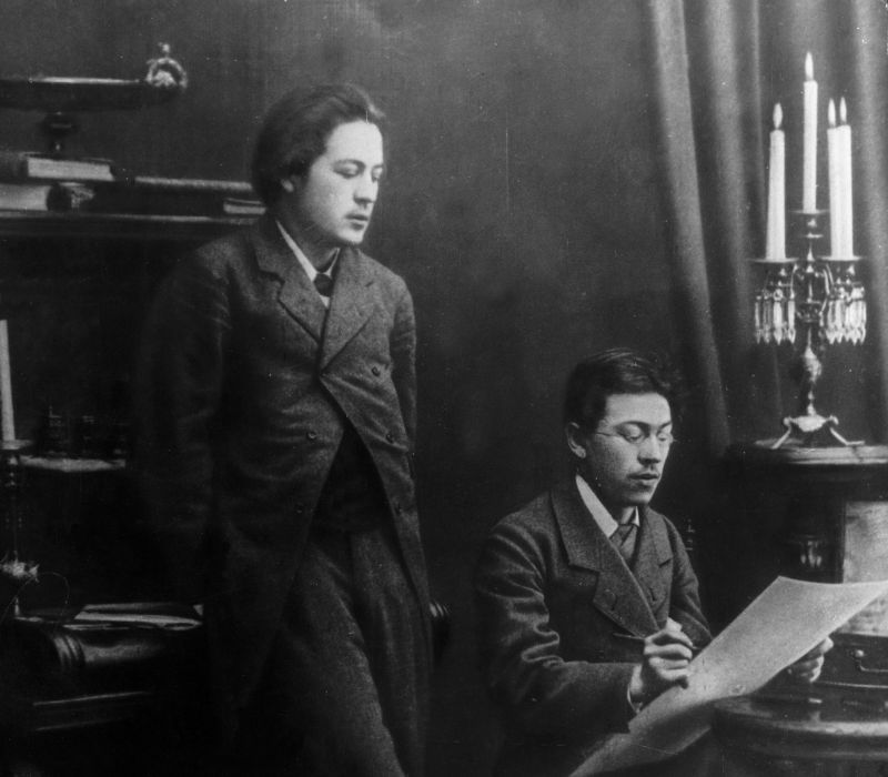 Антон Павлович Чехов и неговият брат - художник, 1880 г.