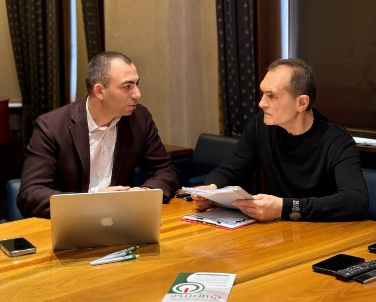 Петър Димитров е председател на партия Център с идеолог Васил Божков