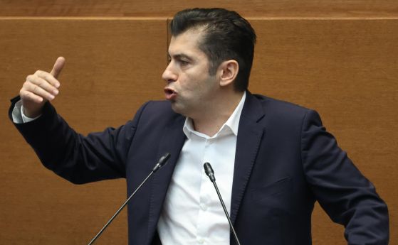 Кирил Петков