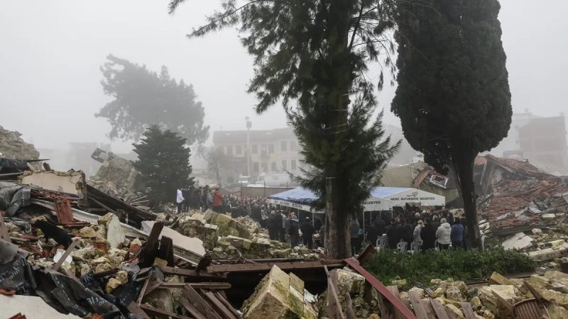 Турция отбелязва втората годишнина от земетресението на 6 февруари 2023 г., което уби близо 60 000 души и превърна в руини цели градове.