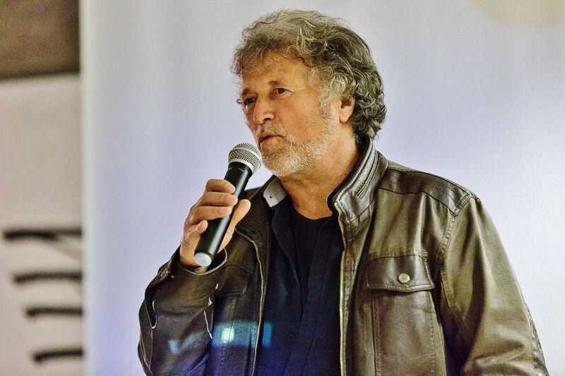 Коста Биков