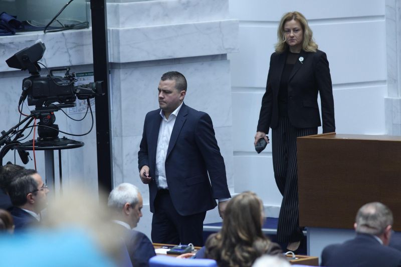 Пленарна зала