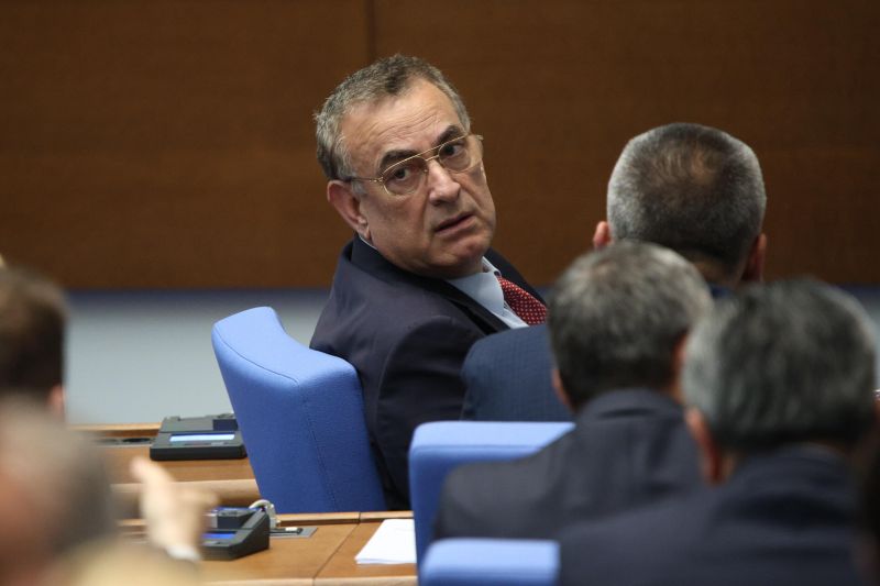 Джевдет Чакъров в пленарната зала