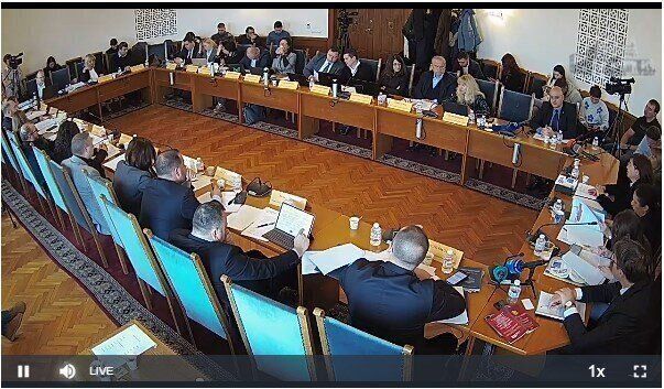Правна комисия
