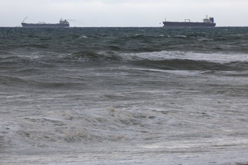 Петролен танкер и товарен кораб се сблъскаха край бреговете на Източна Англия