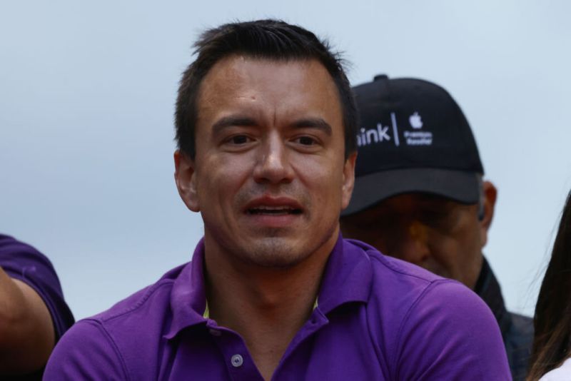 Президентът на Еквадор Даниел Нобоа