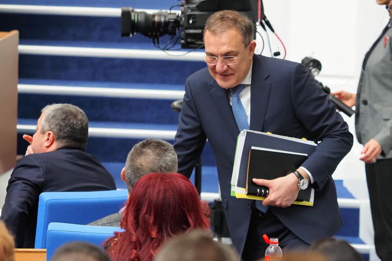 Борислав Гуцанов