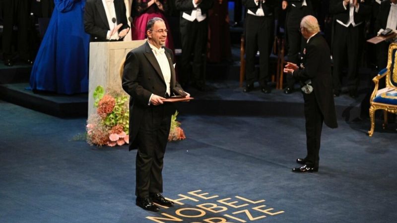 Дарон Аджемоглу 