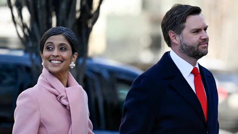 Уша и Джей Ди Ванс 