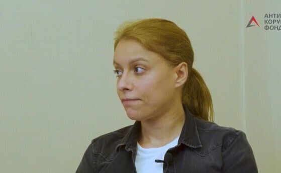 Любена Павлова, архив